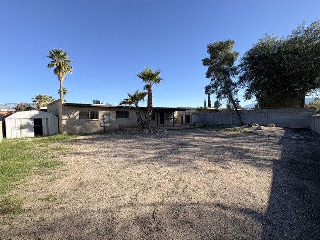 Building Photo - East Side Home for Rent