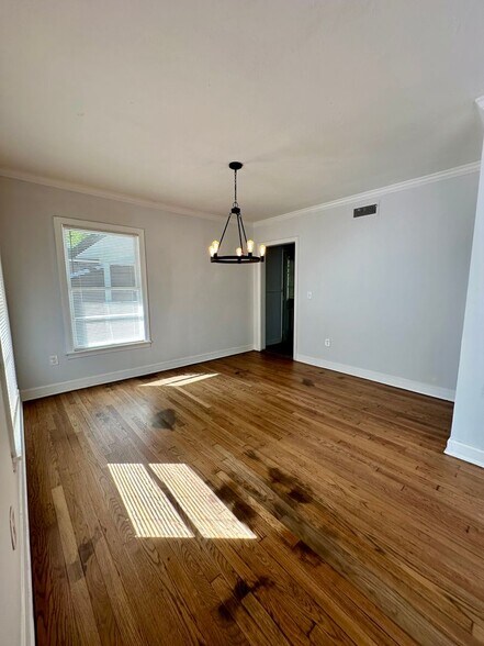 Building Photo - 1026 Meadow Heights Dr