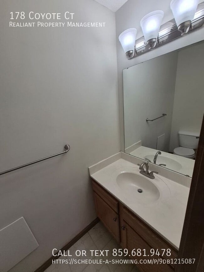 Building Photo - 178 Coyote Ct