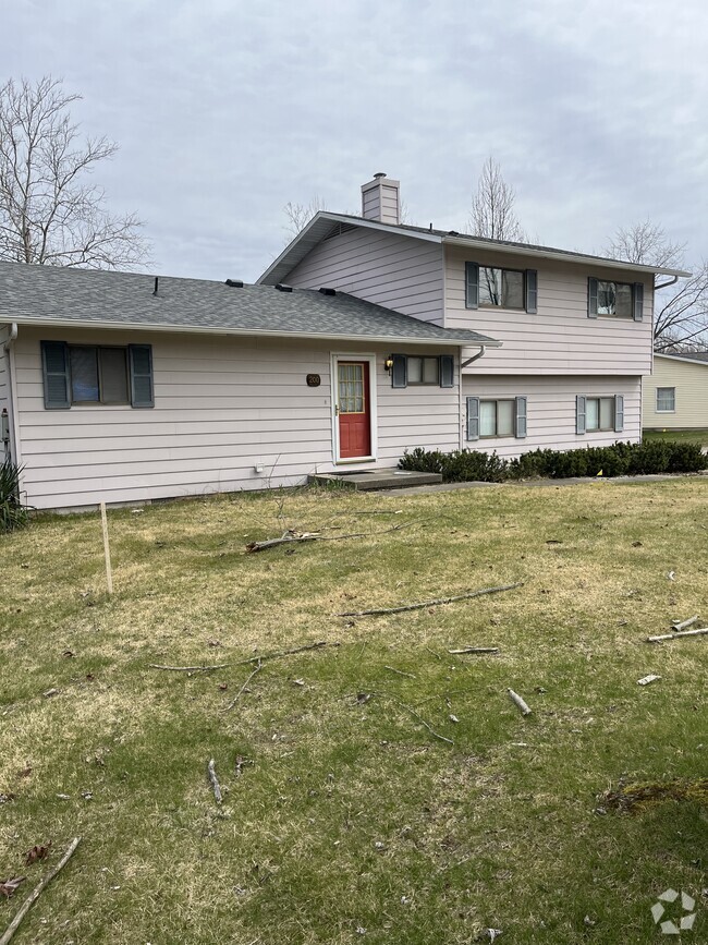 Building Photo - 200 Lane 890 Snow Lk
