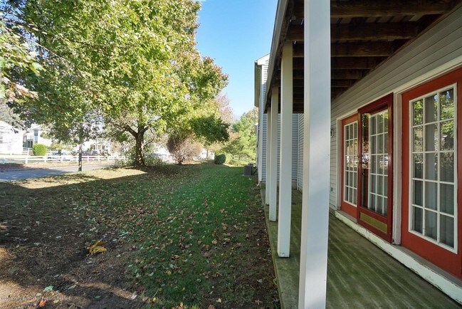 Building Photo - 81 Pagoda Ln