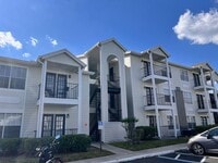 Building Photo - 2550 N Alafaya Trail