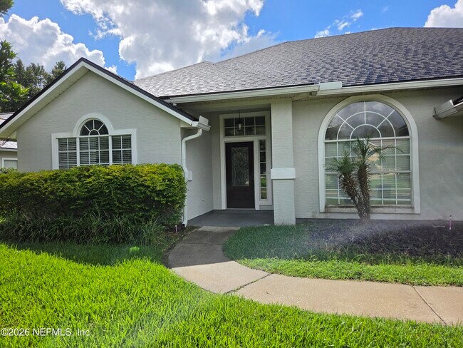 Building Photo - 2071 Thornhill Drive