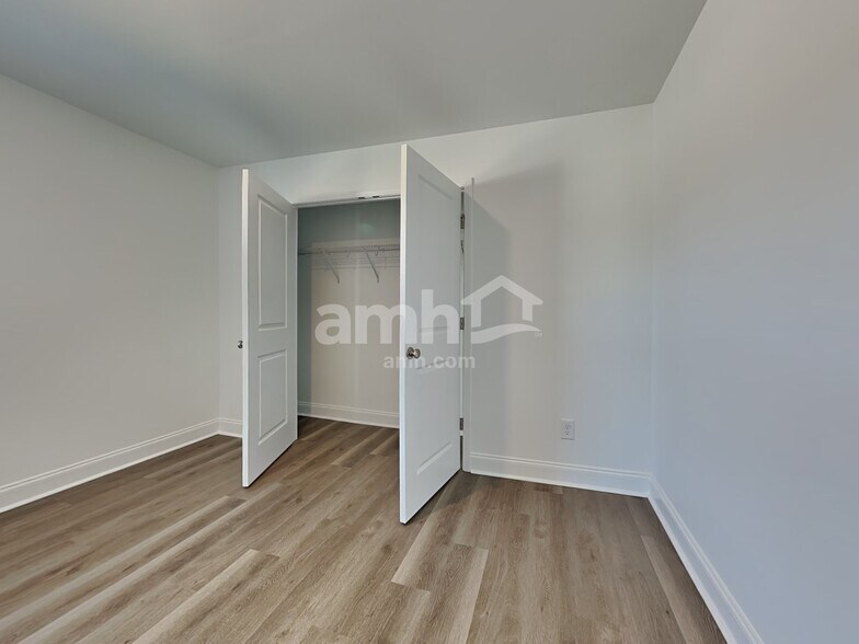 Building Photo - 168 Portside Pk Dr