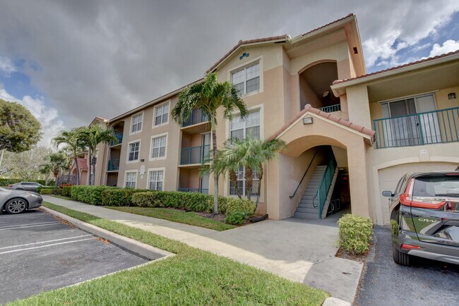 Building Photo - 15035 Michelangelo Blvd