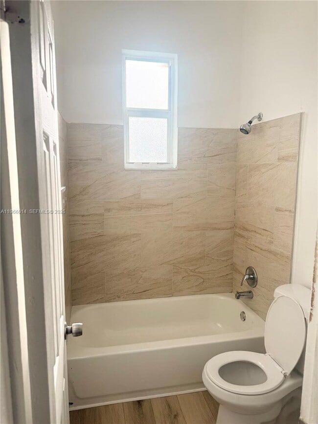 Building Photo - 840 NW 10th St