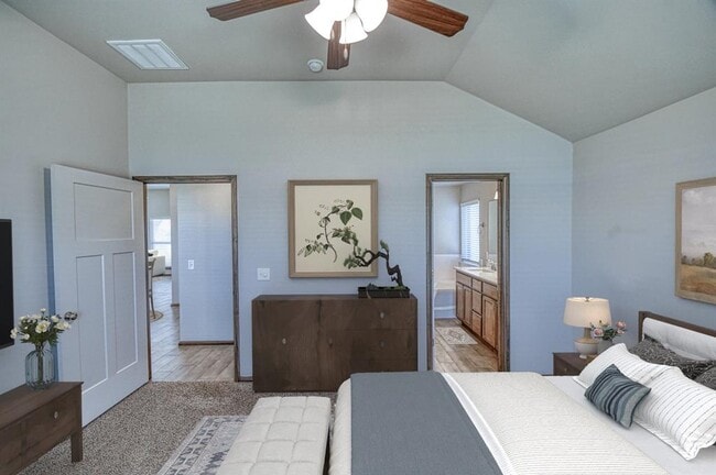 Building Photo - 432 Pergola St