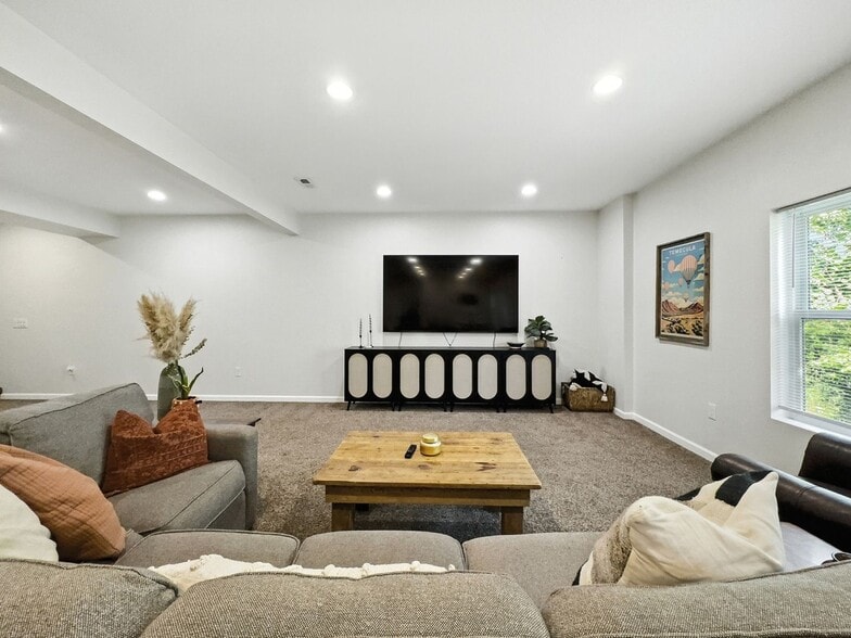 Building Photo - 4689 Inlet Ln