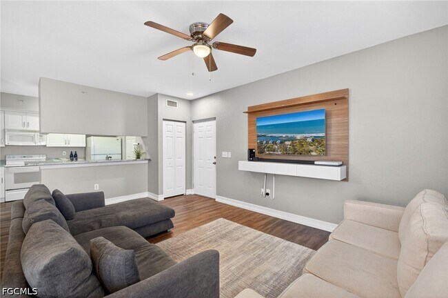 Building Photo - 6481 Aragon Way