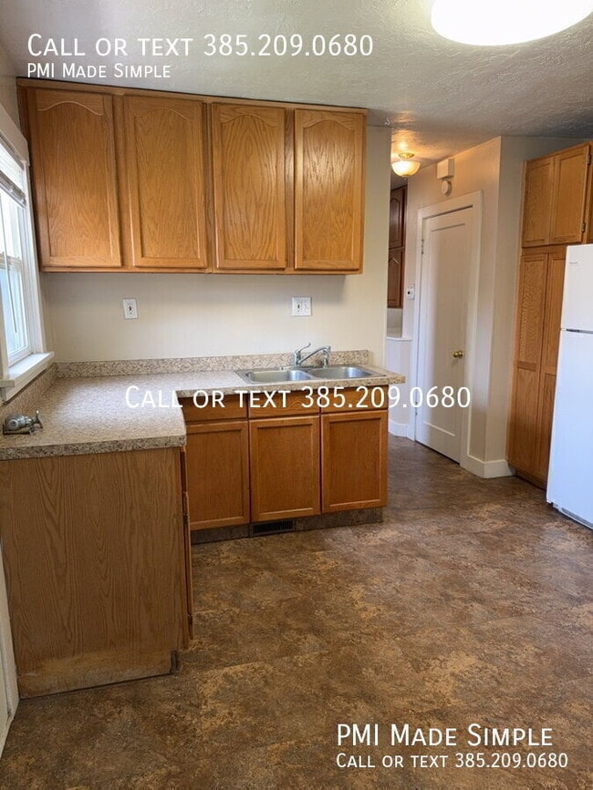 Building Photo - 362 600 W