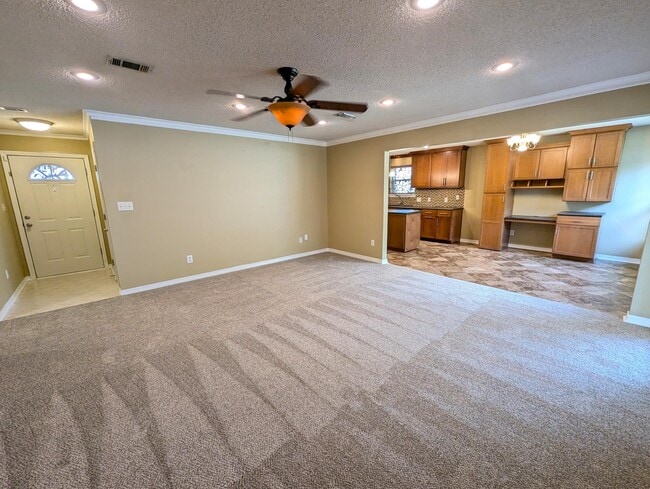 Building Photo - 2734 Augustus Rd