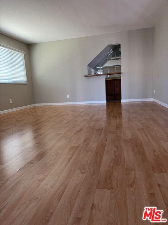 Building Photo - 1616 W 206th St