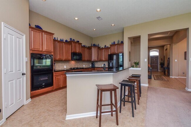 Building Photo - 2715 Farlow Ln