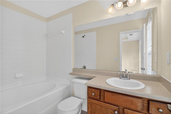 Building Photo - 2928 George Busbee Pkwy NW