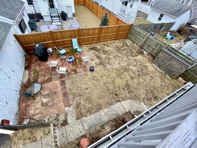 Building Photo - 482 Beale St