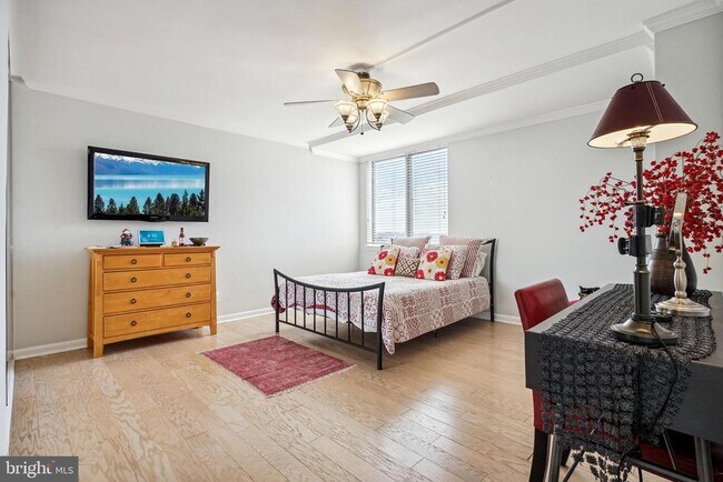 Building Photo - 501 Slaters Ln