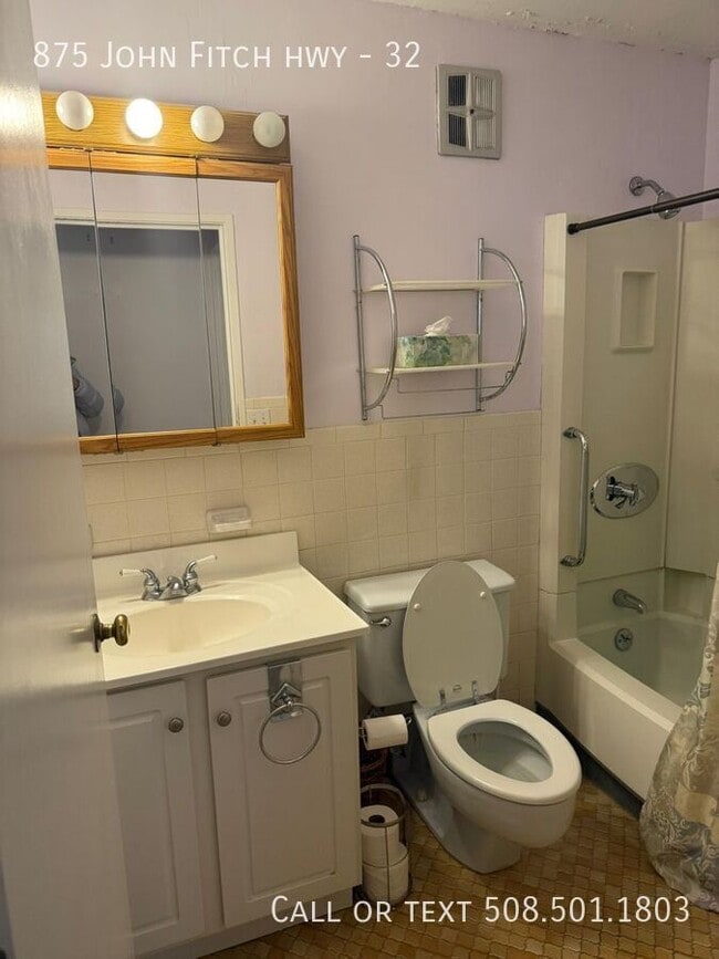 Building Photo - 875 John Fitch Hwy