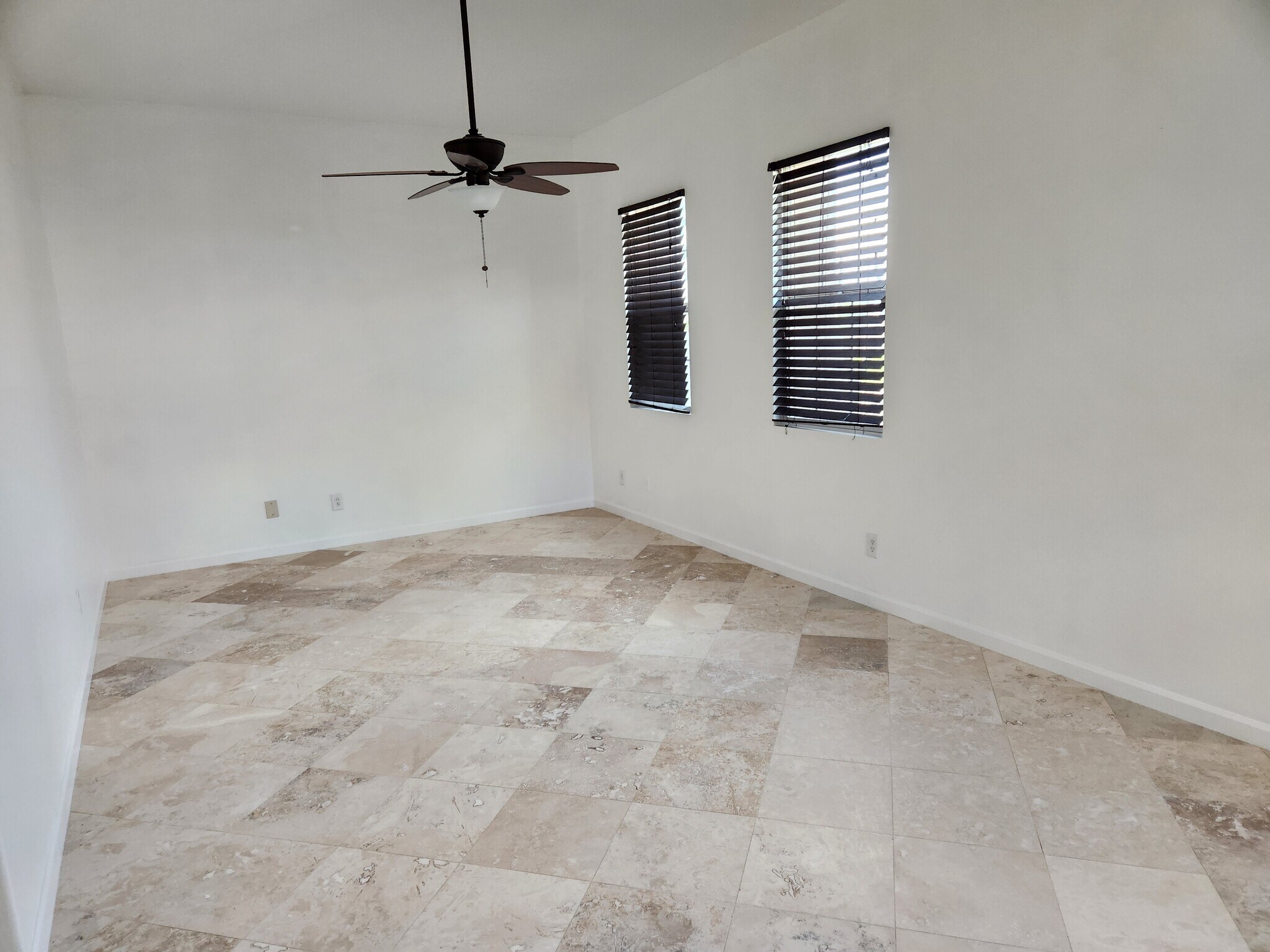 Building Photo - 68887 Panorama Dr