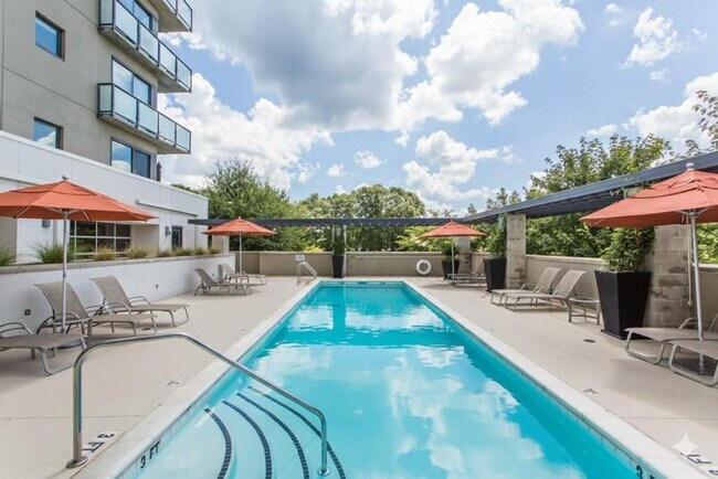 Building Photo - 335 W Ponce de Leon Ave