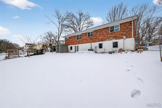 Building Photo - 1203 Dorne Dr