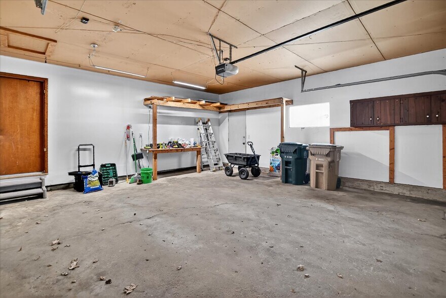 Building Photo - 1014 N Westfield Rd