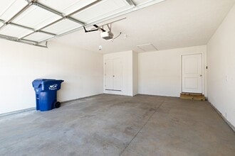 Building Photo - Spacious 3 Bedroom Duplex in Monte Cristo!!