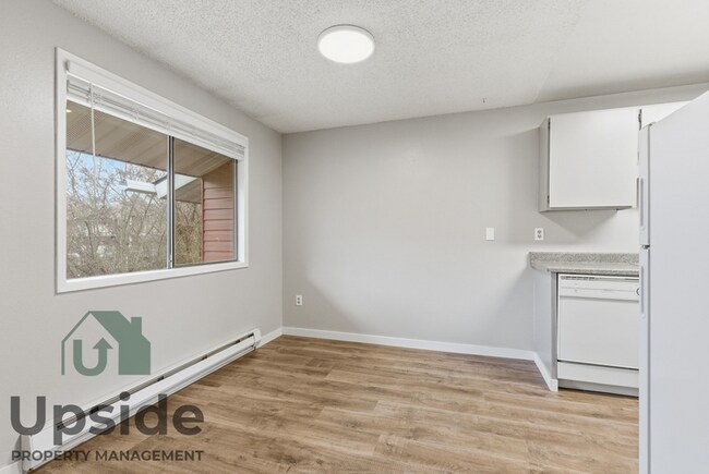 Building Photo - 213 N Felts Rd