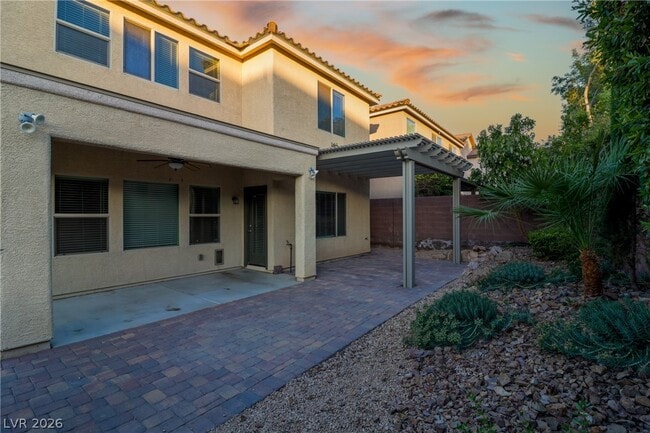 Building Photo - 2605 Romarin Terrace