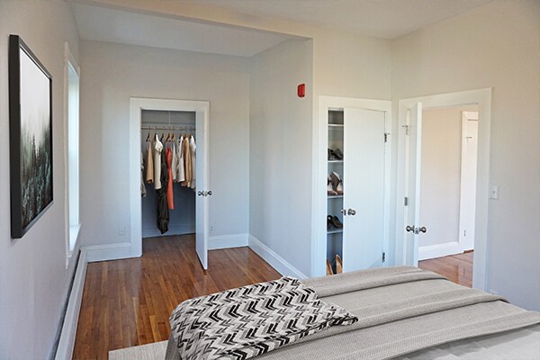 Building Photo - 113 Willow St