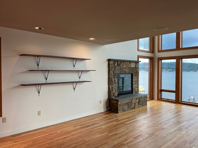 Building Photo - 1120 West Lake Sammamish Pkwy NE