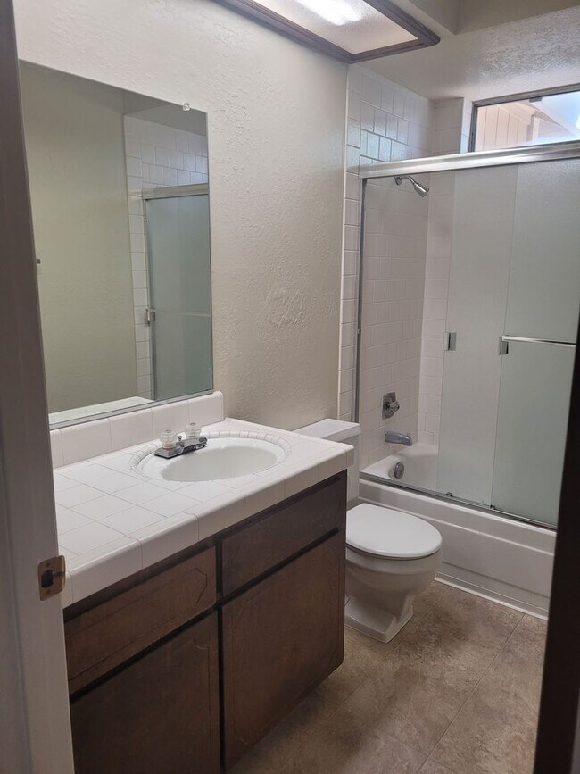 Building Photo - 1189 Greenhill Drive, Roseville