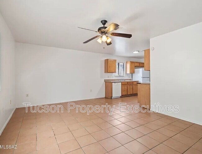 Building Photo - 1107 W Sonora St