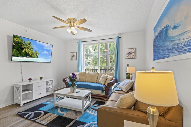 Building Photo - 630 S Sapodilla Ave