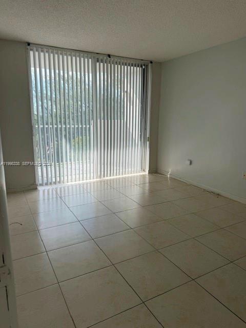 Building Photo - 1300 NE Miami Gardens Dr