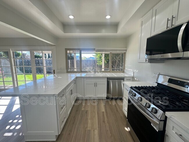 Building Photo - 2738 W Appalachian Ct