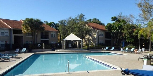 Building Photo - 4045 Crockers Lake Blvd