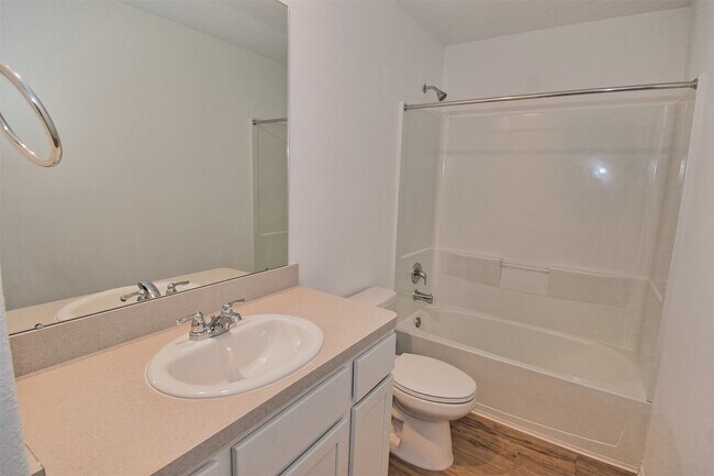 Building Photo - 4207 Palmetto Grv Ln