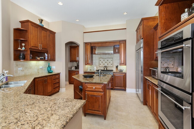 Building Photo - 75739 Via Cortona