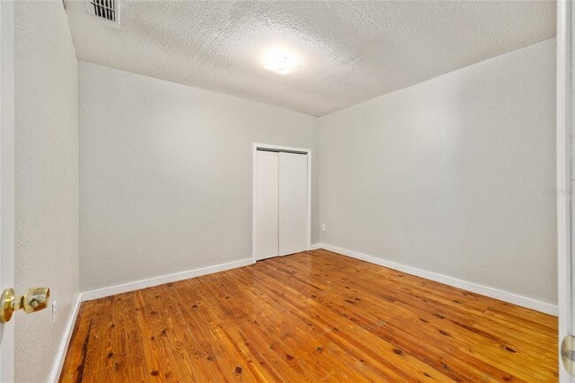 Building Photo - 1420 NE 23rd St