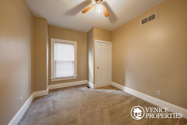 Building Photo - 5 Bedroom on OSU Campus