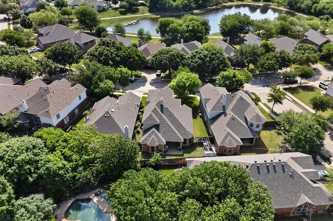 Building Photo - 4933 Bacon Dr