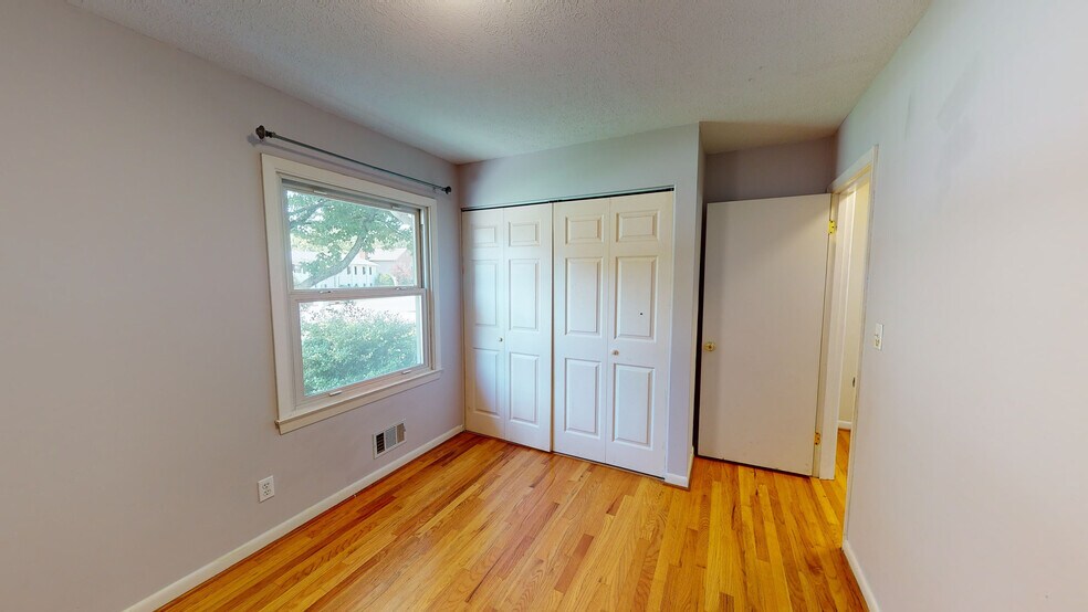Building Photo - 707 Dorsey Way