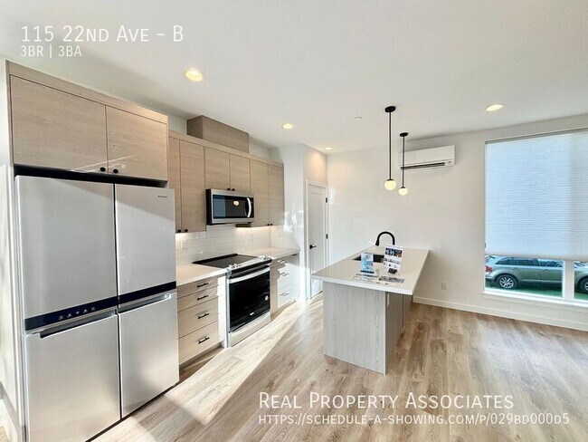 Building Photo - 115 22nd Ave