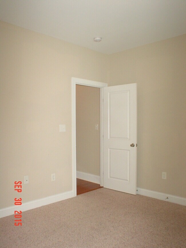 Building Photo - 124 Hurdle Ln