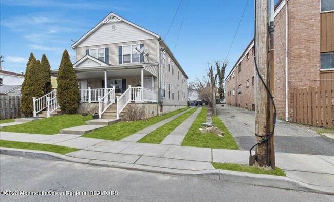 Primary Photo - 1317 Washington Ave