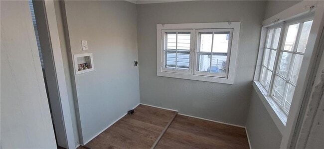 Building Photo - 221 E Colorado Ave