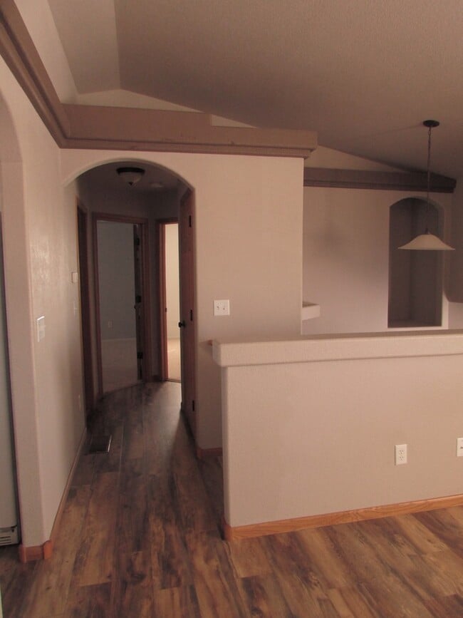 Building Photo - 3 BEDROOM | 2 BATH | CENTRAL AIR | RAPID VALLEY