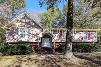Building Photo - 1028 Independence Ct