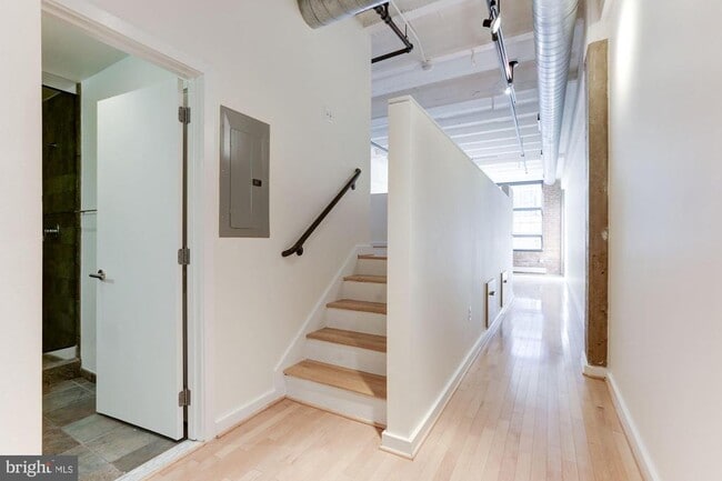 Building Photo - 1401 Church St NW