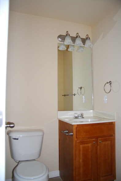 Building Photo - 16017 Abilene St